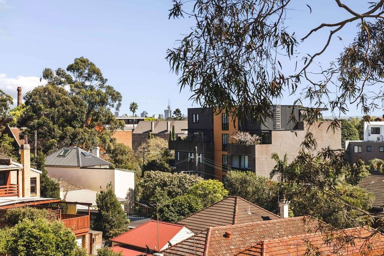 21/49 New Canterbury Road — photo 5 of 11