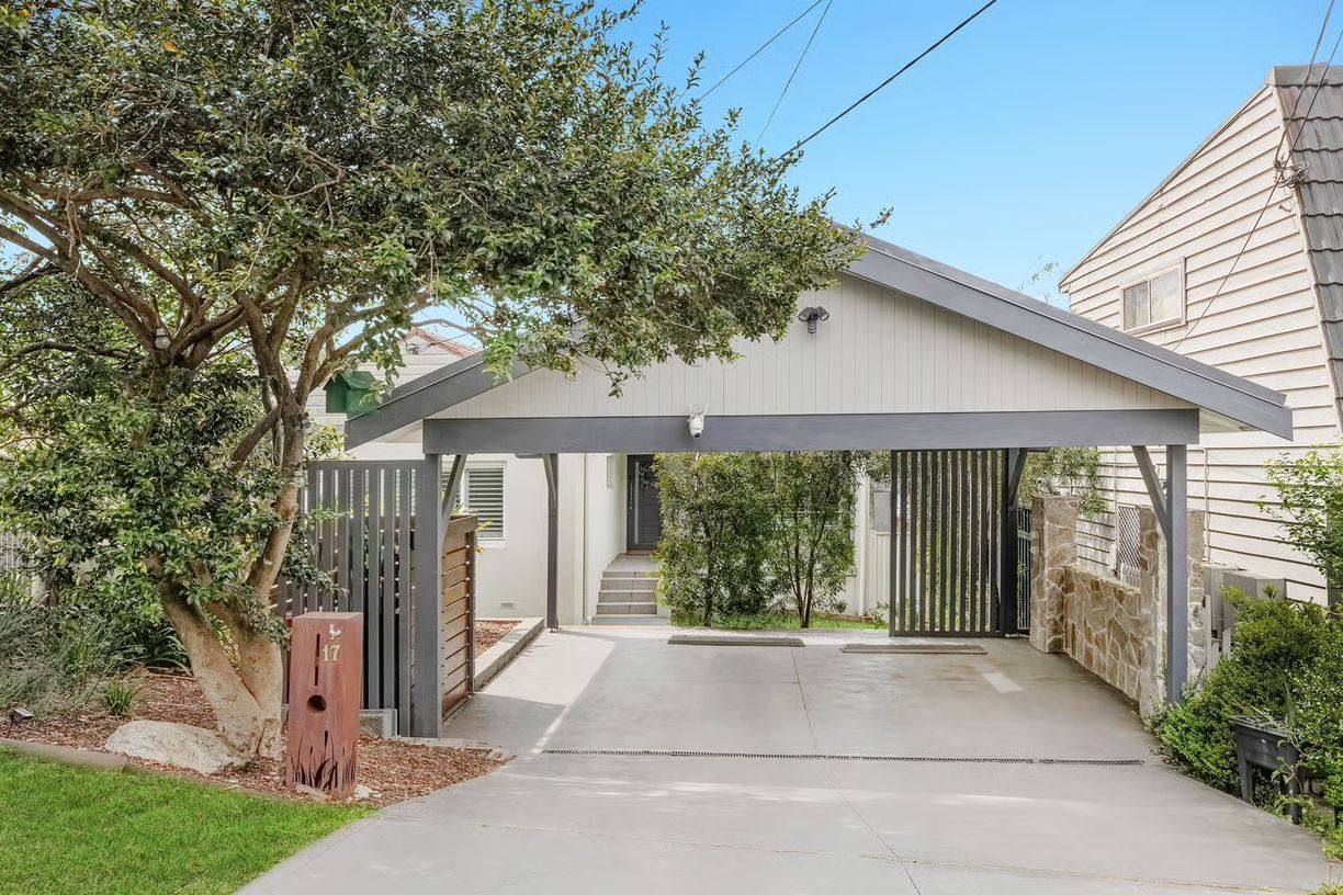 17 Lobelia Street — photo 14 of 14