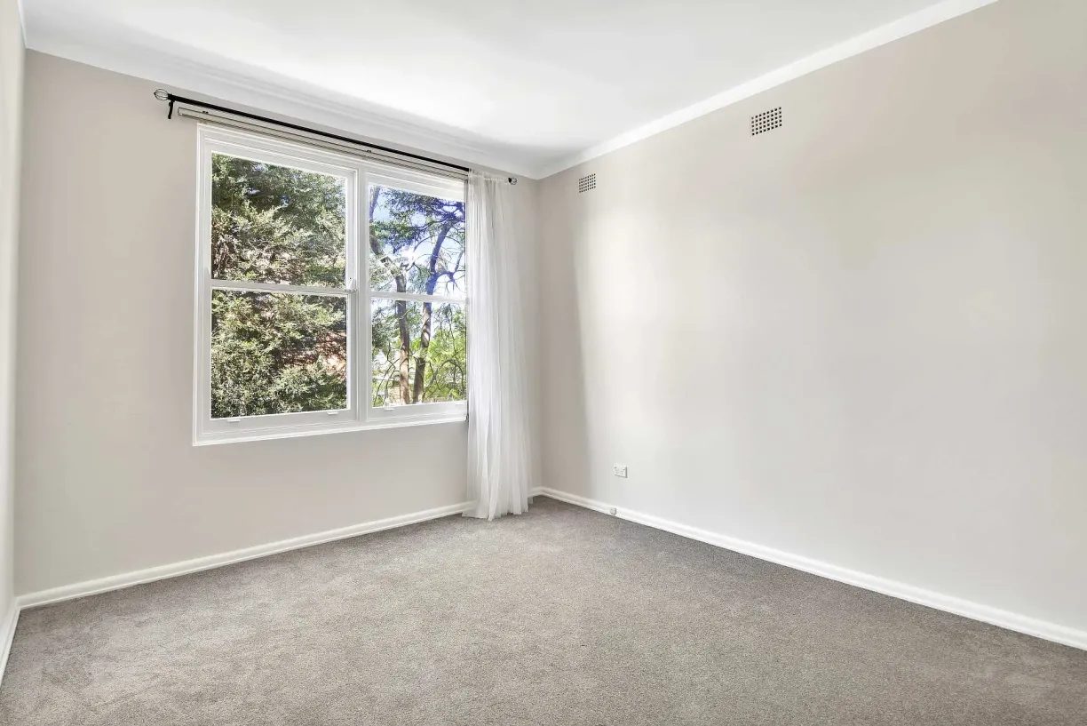 2/1 Landenburg Place — photo 5 of 8