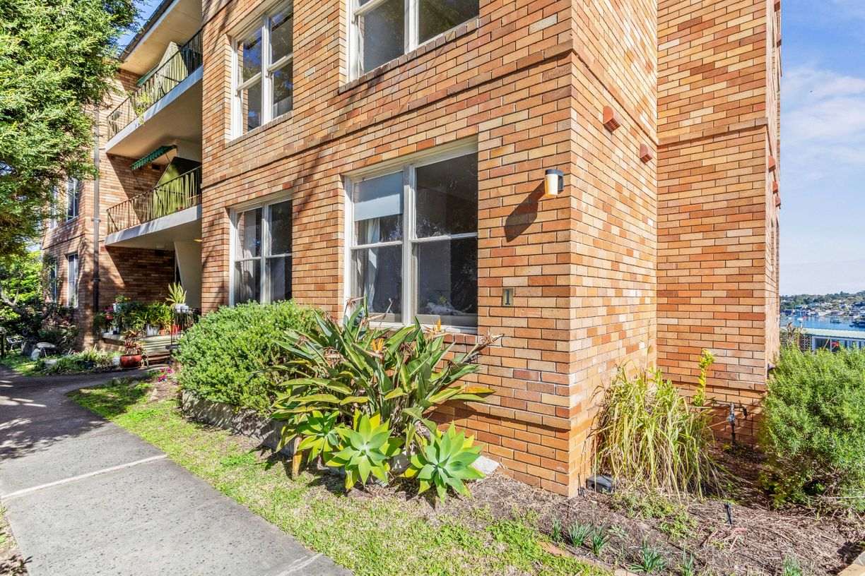 2/1 Landenburg Place — photo from Raine & Horne Mosman | Neutral Bay