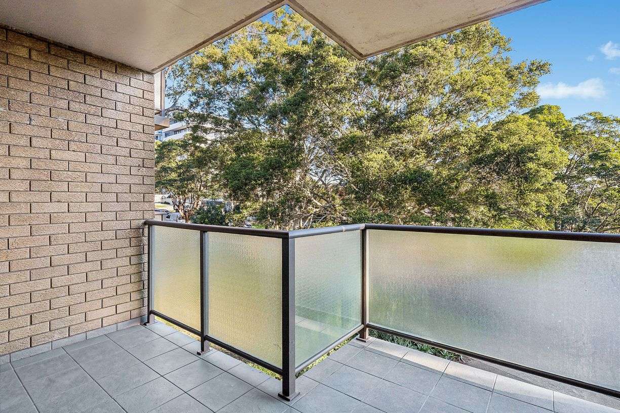 4/3-7 Burley Street — photo 7 of 8