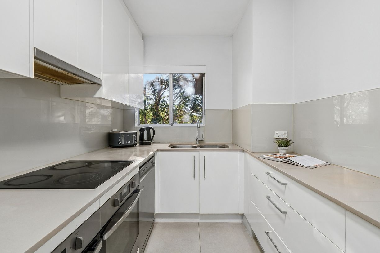 4/3-7 Burley Street — photo 2 of 8