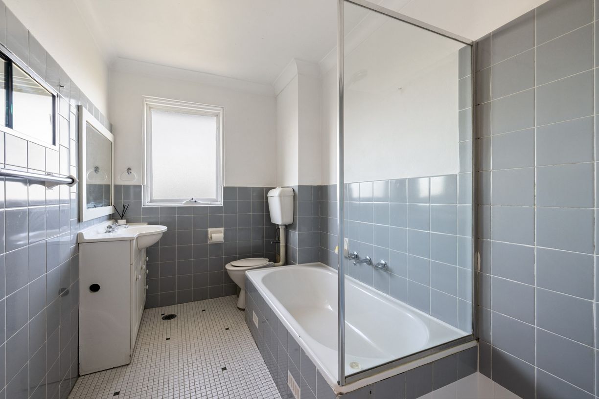 44/38 Cope Street — photo 8 of 11