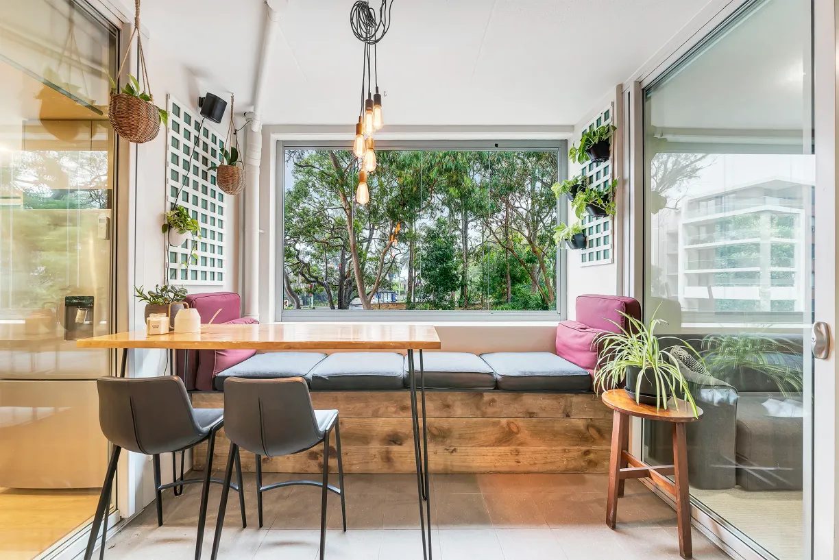 203/290 Burns Bay Road — photo 4 of 6