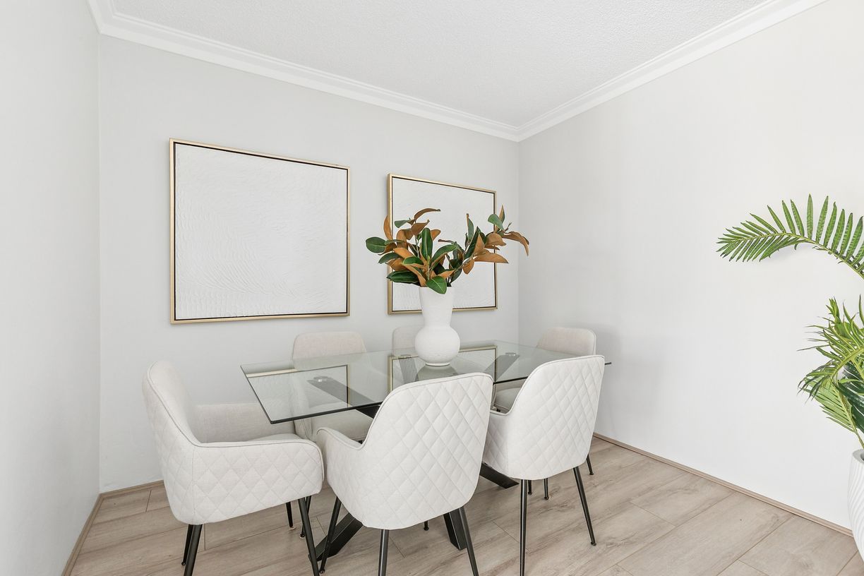 10/111 Burns Bay Road — photo 6 of 10