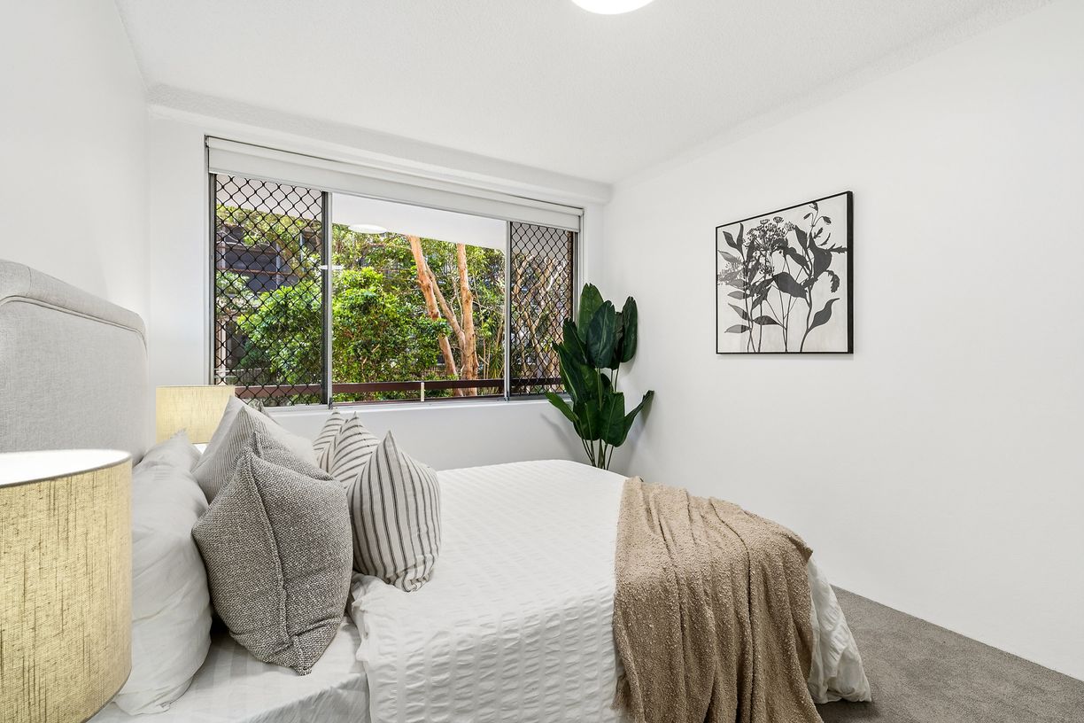 6/106 Burns Bay Road — photo 7 of 12