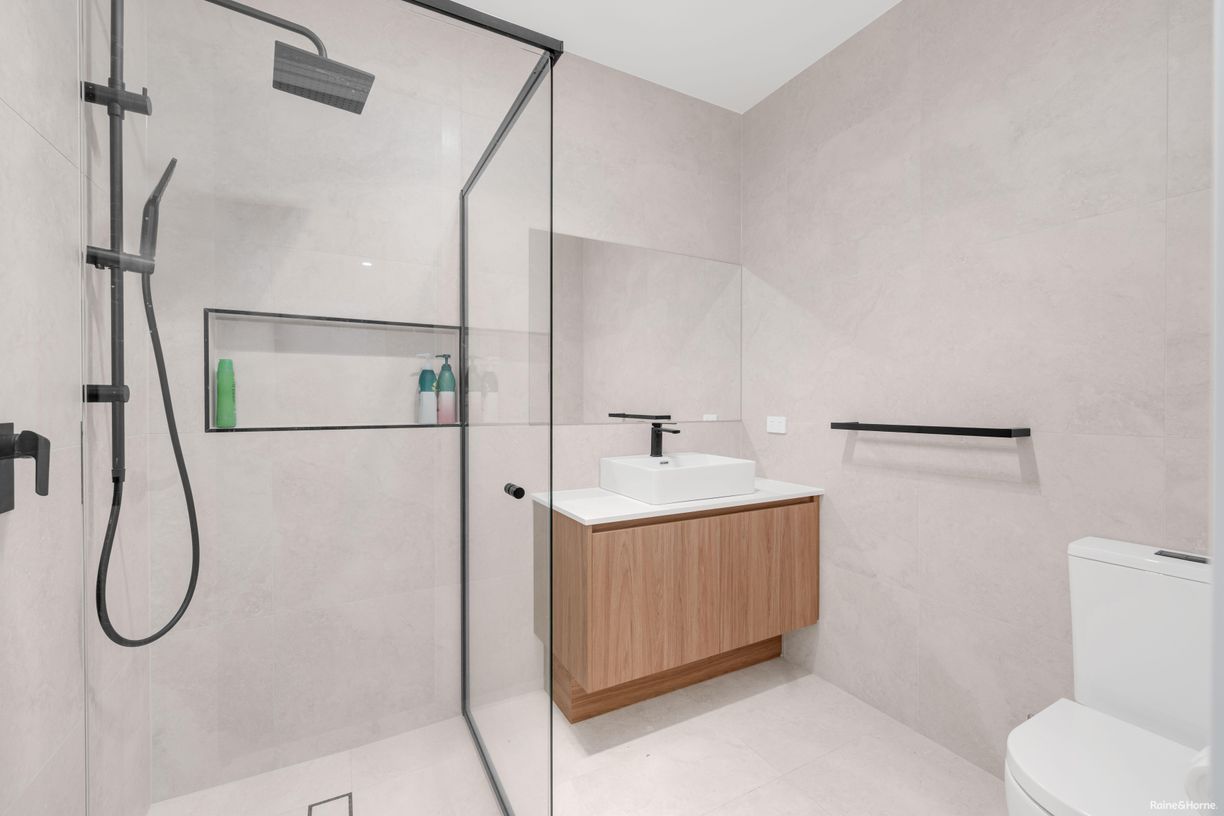 75B Cliff Street — photo 4 of 14