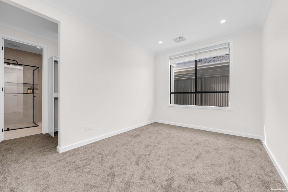 75B Cliff Street — photo 3 of 14