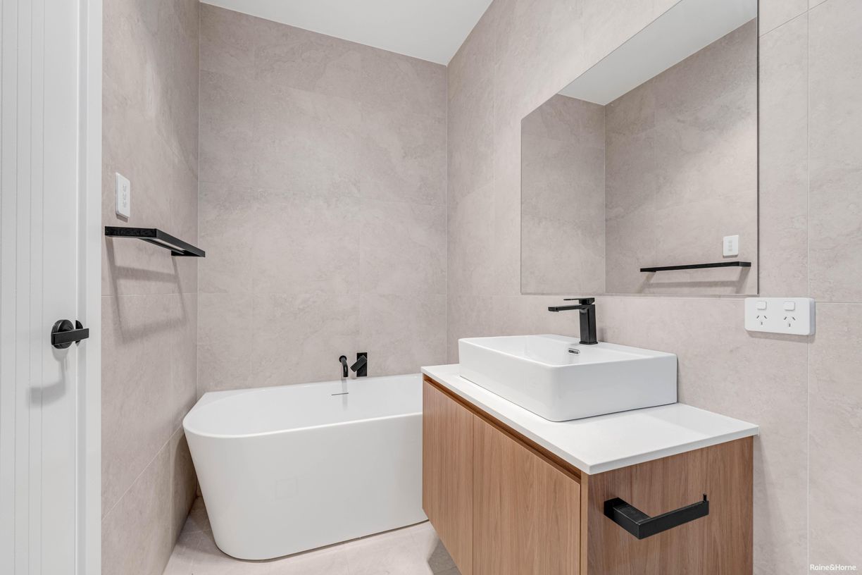 75B Cliff Street — photo 12 of 14