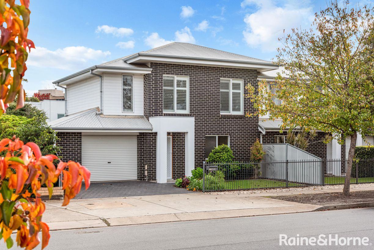 102E Finniss Street — photo from Raine & Horne Blackwood RLA 44686