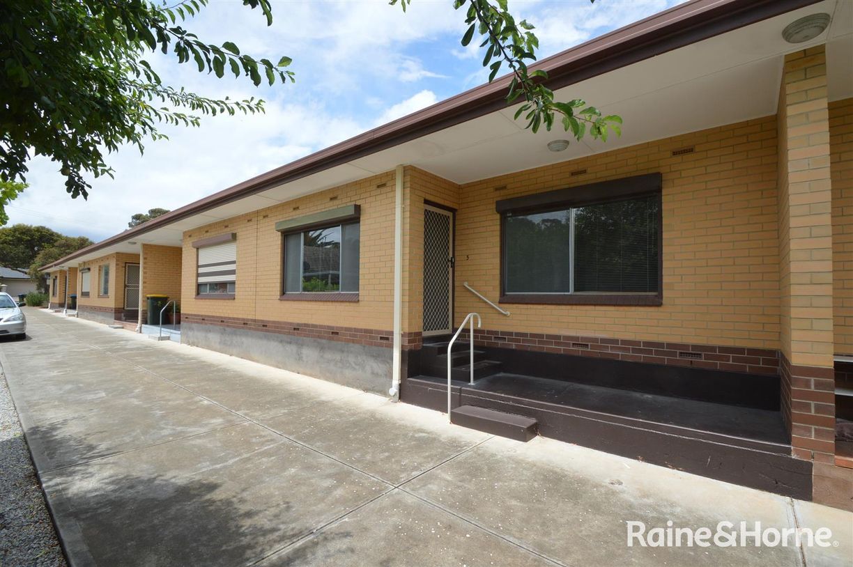 Well-Presented 2-Bedroom Unit in a Small Group. This will be internally ...