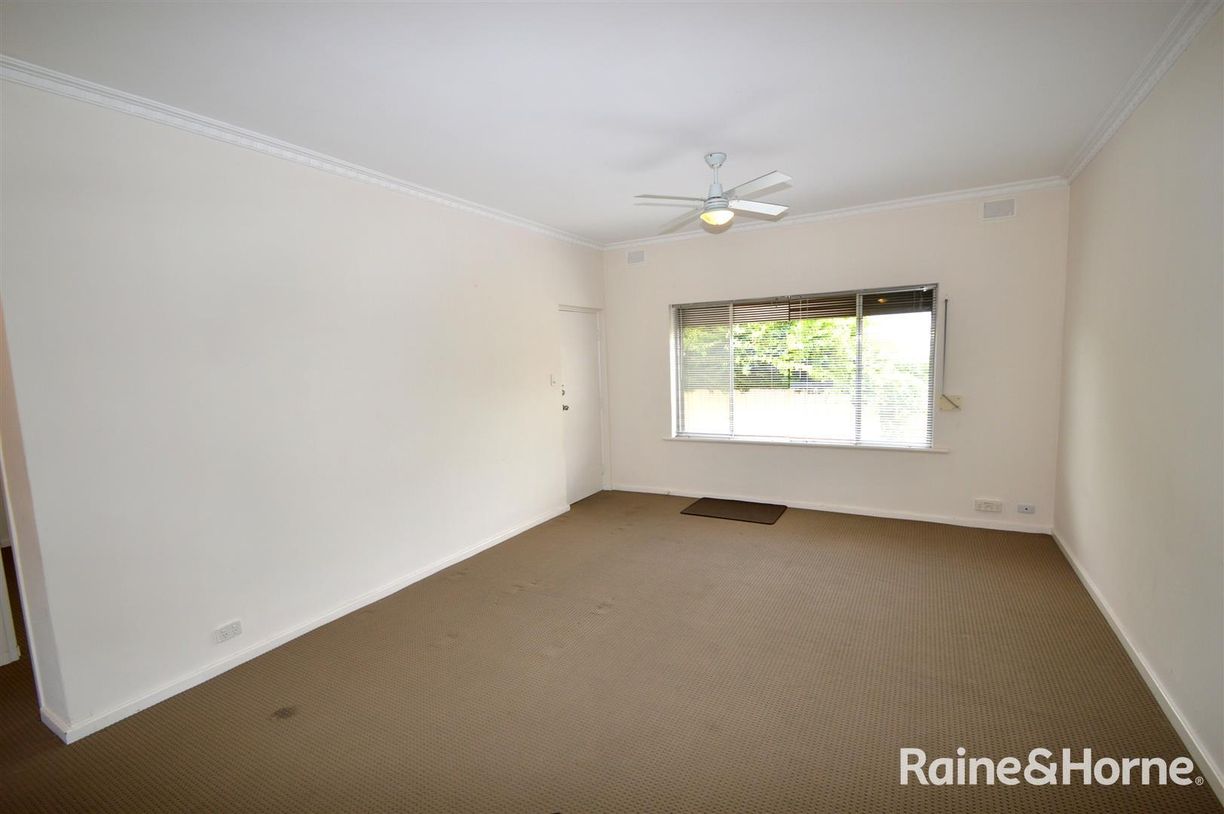 Well-Presented 2-Bedroom Unit in a Small Group. This will be internally ...