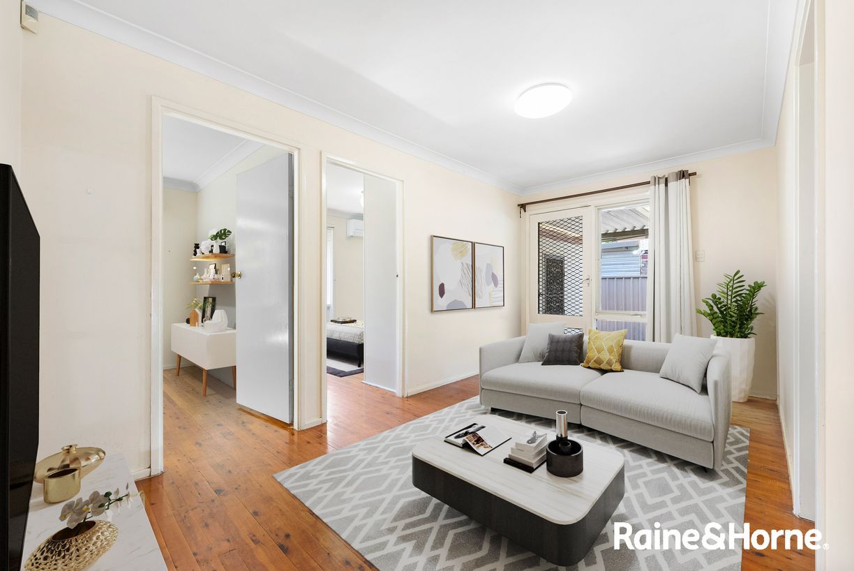 3 Canberra Street — photo 2 of 14