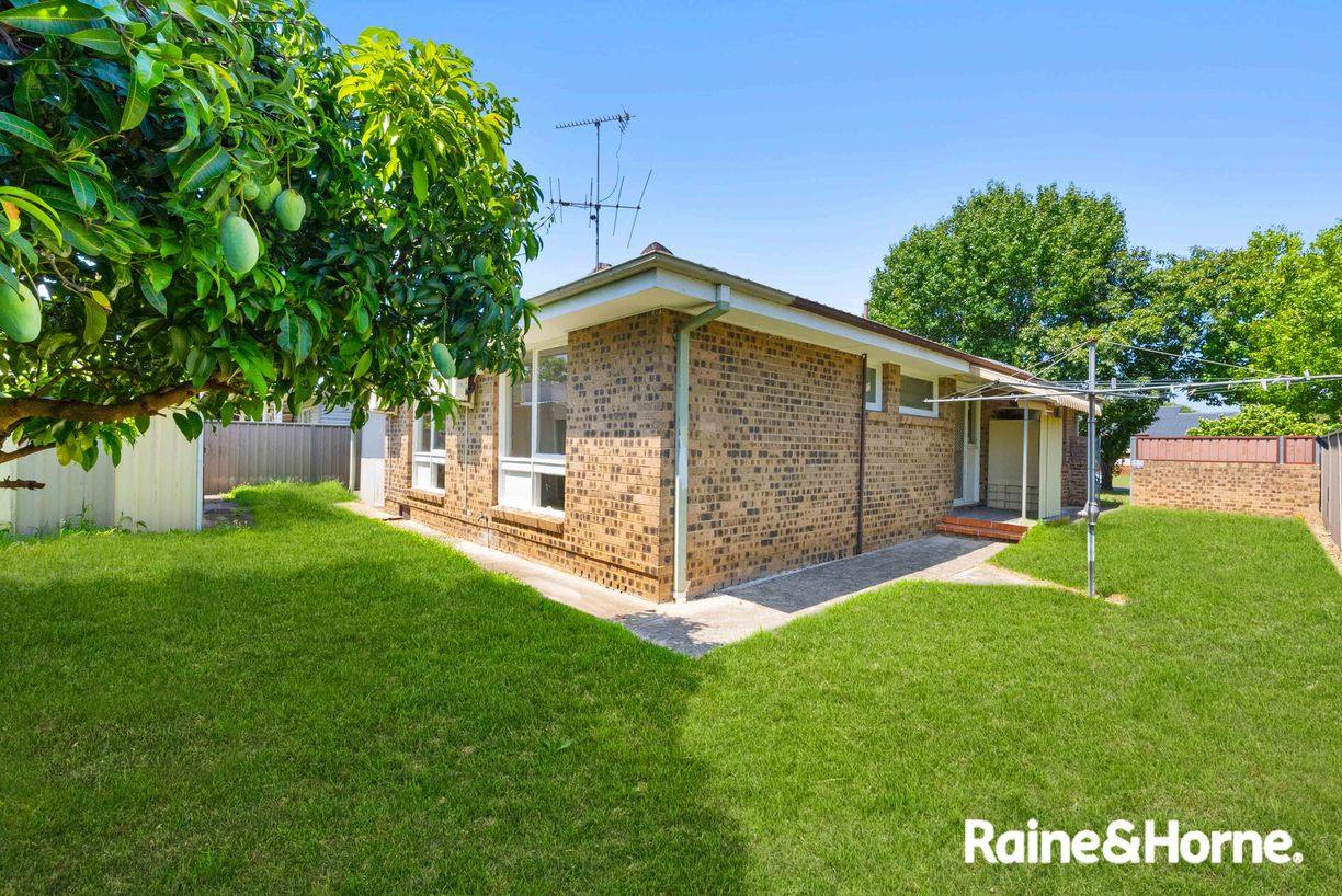 3 Canberra Street — photo 10 of 14