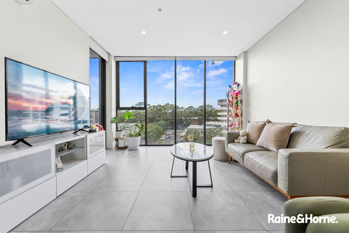 315/1 Villawood Place — photo 2 of 15