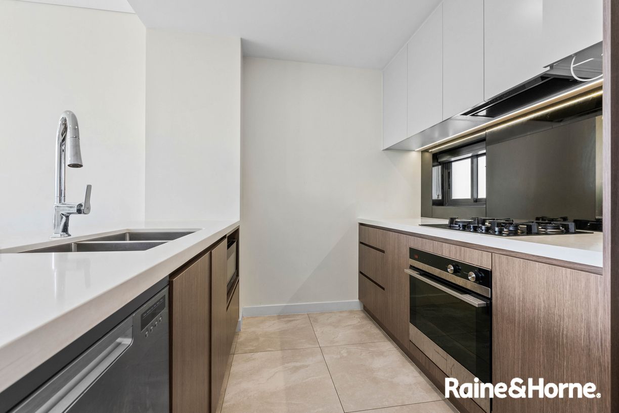 315/1 Villawood Place — photo 3 of 15