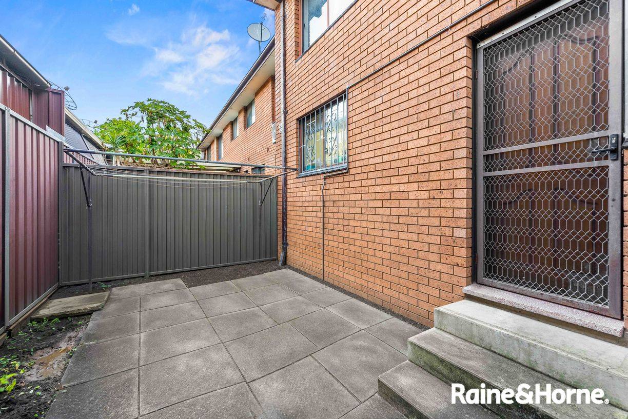 16/69-73 Hughes Street — photo 9 of 19