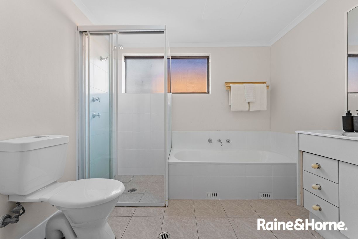 5/4-11 Equity Place — photo 7 of 13
