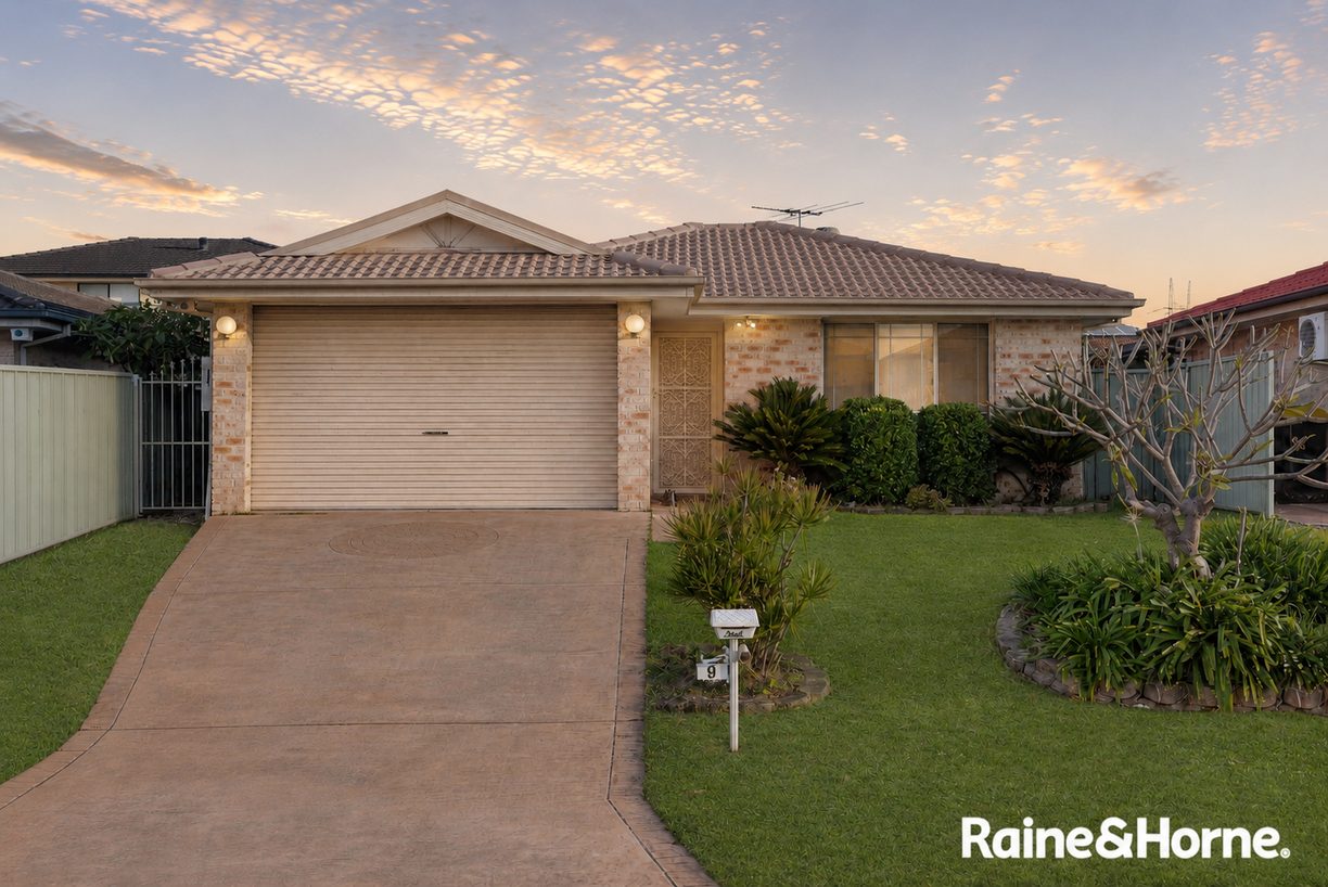 9 Palana Close — photo from Raine & Horne Cabramatta | Canley Heights | Hoxton Park | Green Valley