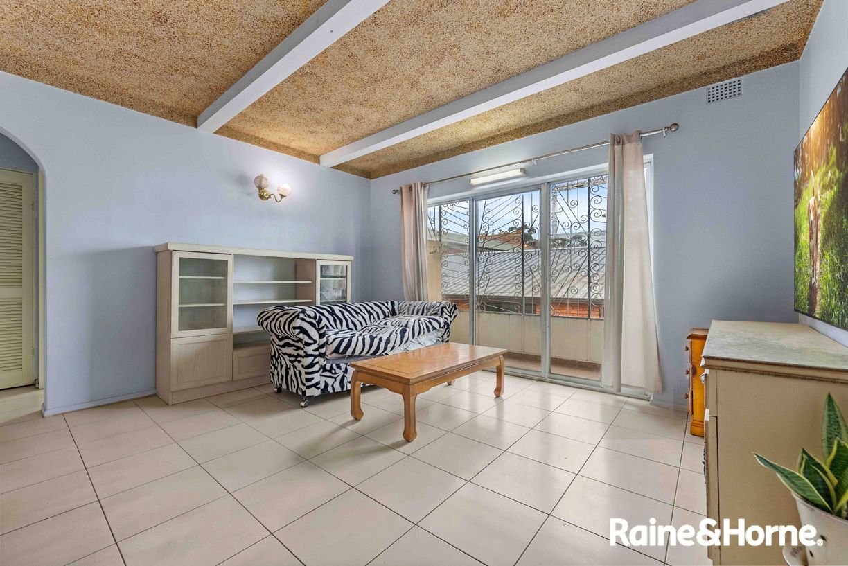 4/11 Mcburney Road — photo 8 of 15