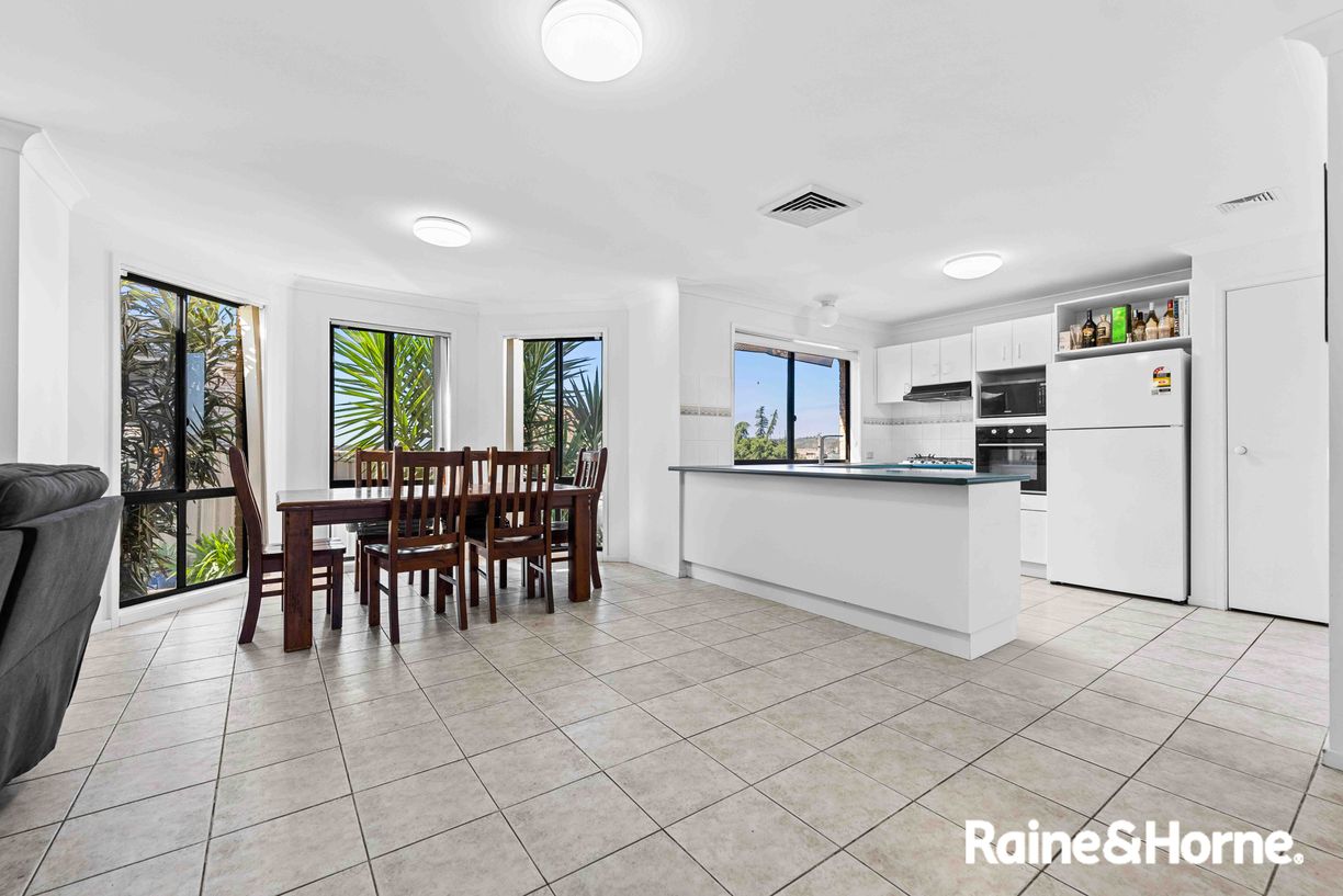 6 The Royal Place — photo 3 of 16