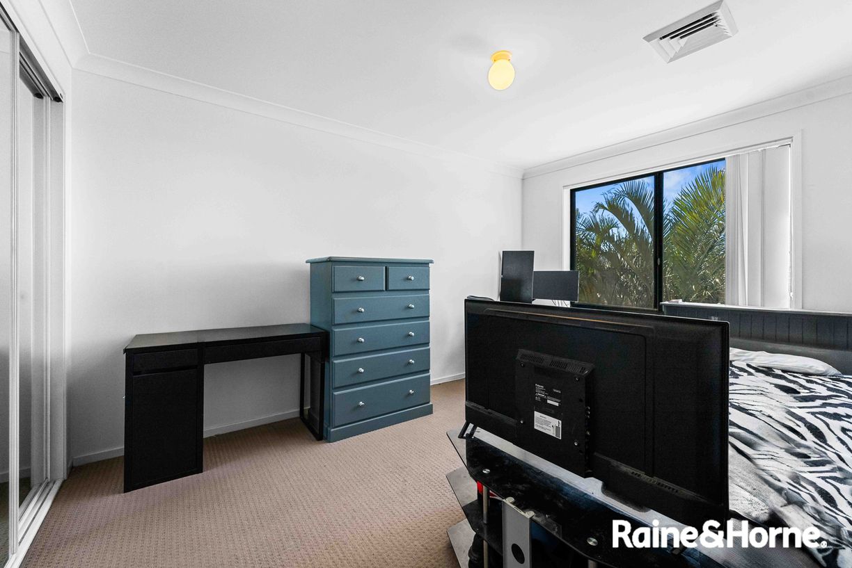 6 The Royal Place — photo 9 of 16