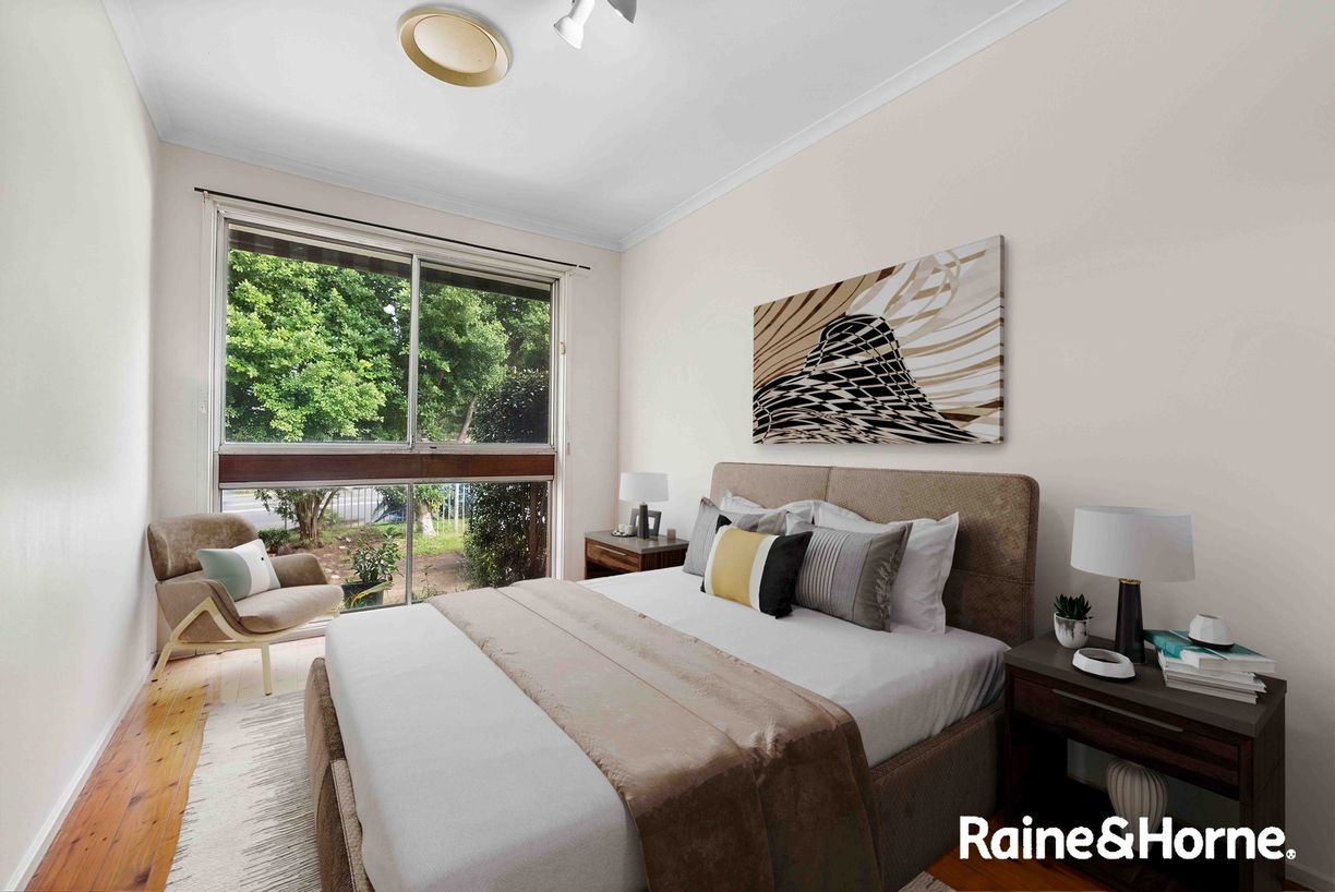 8 & 8A Rundle Road — photo 7 of 18