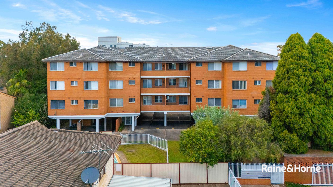 21/10 Clifford Avenue — photo from Raine & Horne Cabramatta | Canley Heights | Hoxton Park | Green Valley