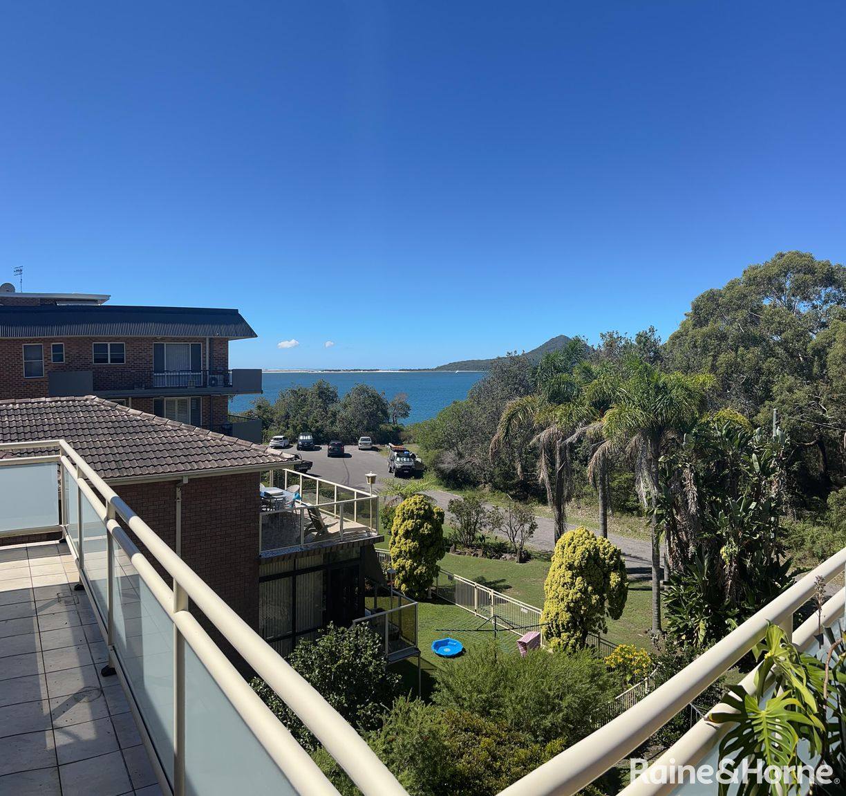 9/8 Ondine Close — photo from Raine & Horne Nelson Bay | Lemon Tree Passage