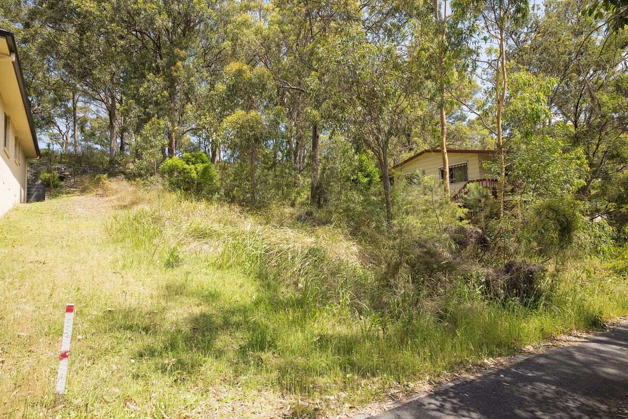 32 Tanilba Road — photo 3 of 11