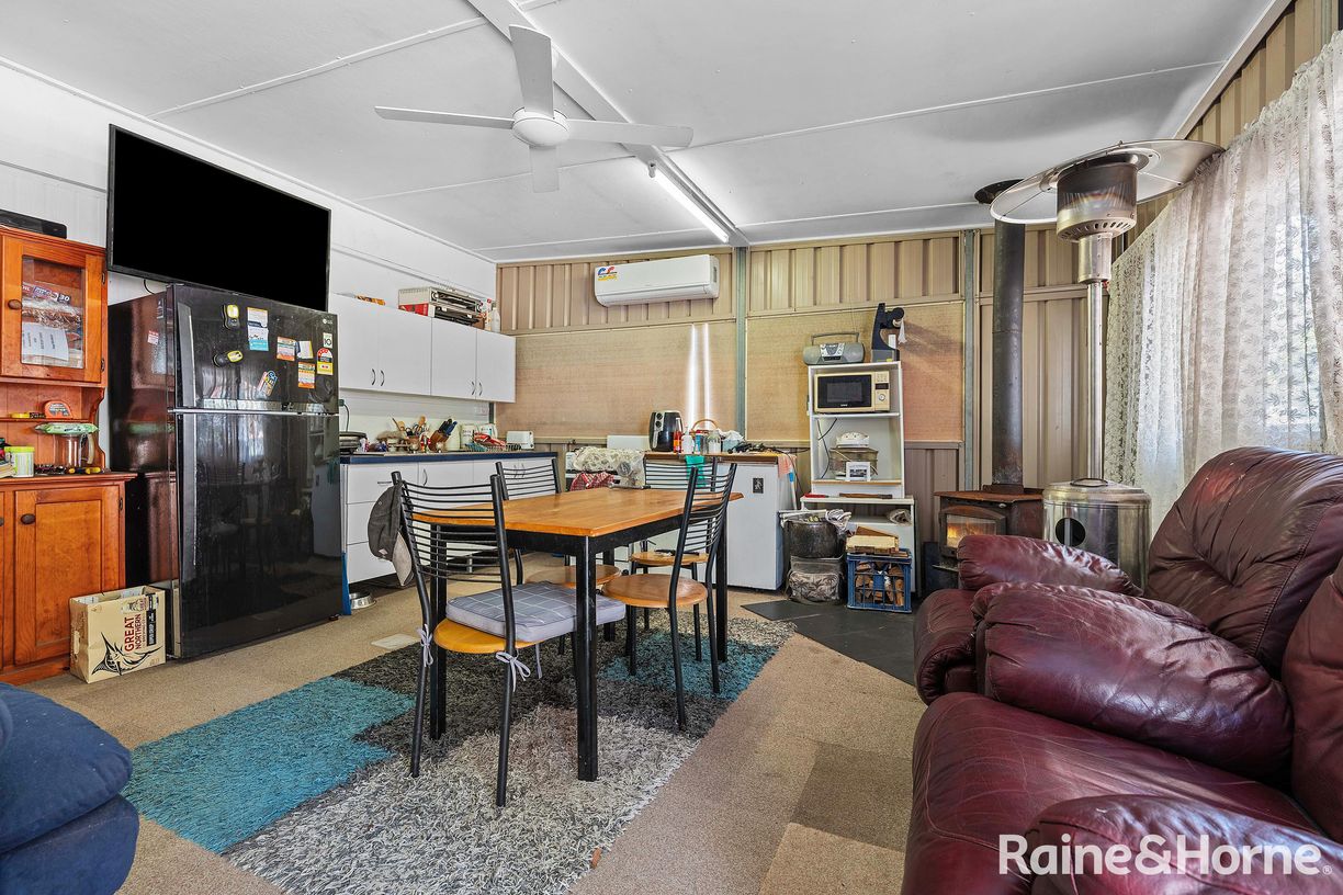 05/15 Fenninghams Island Road — photo 4 of 20