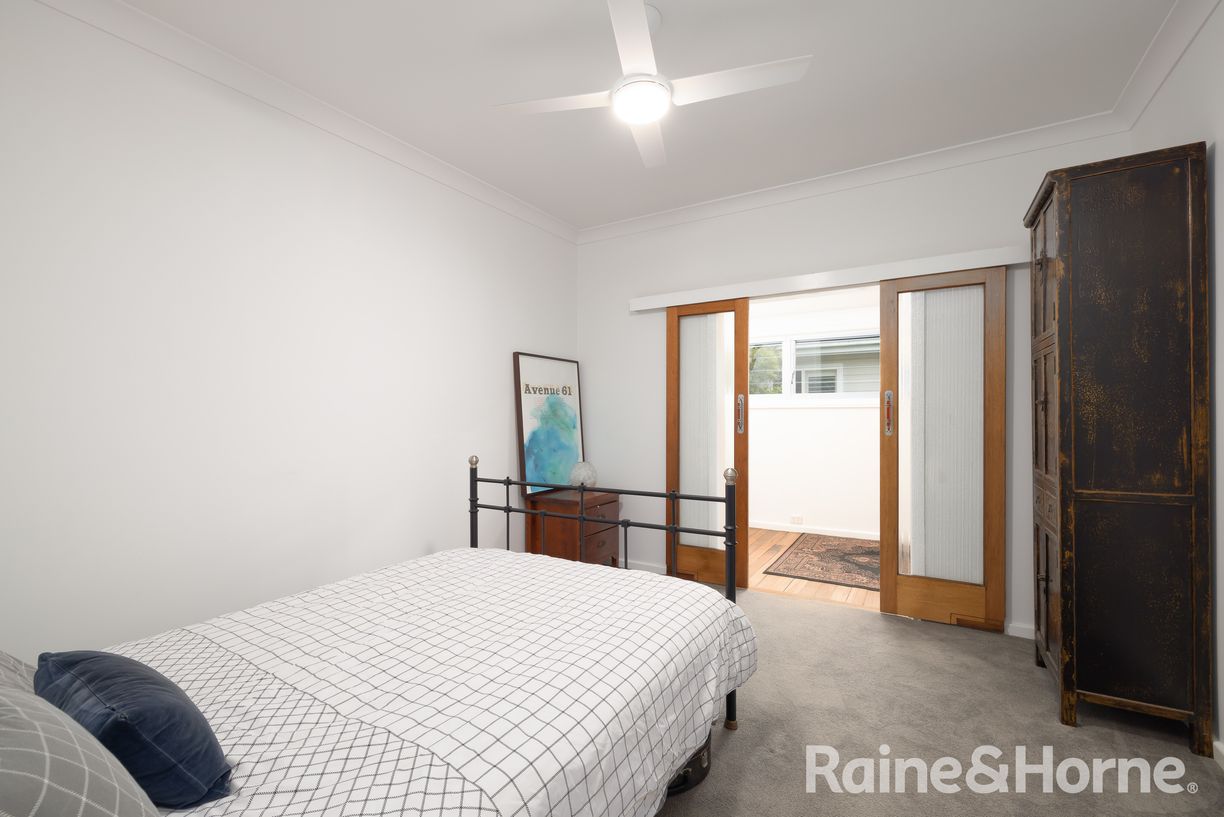 182 Douglas Street — photo 13 of 24