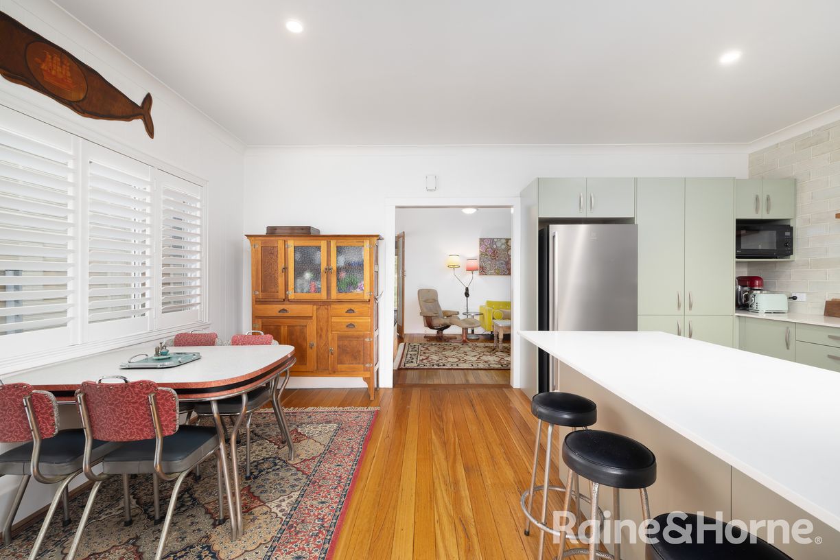 182 Douglas Street — photo 10 of 24