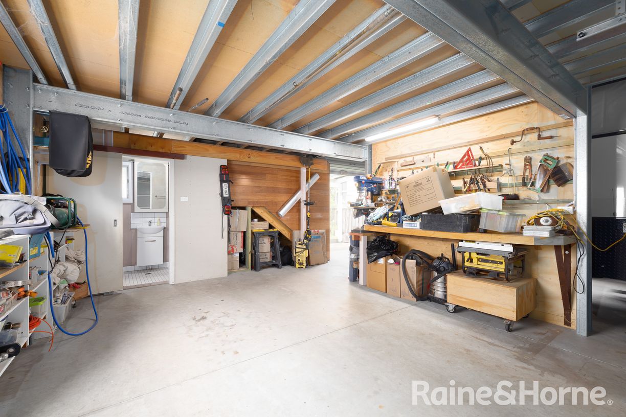182 Douglas Street — photo 22 of 24