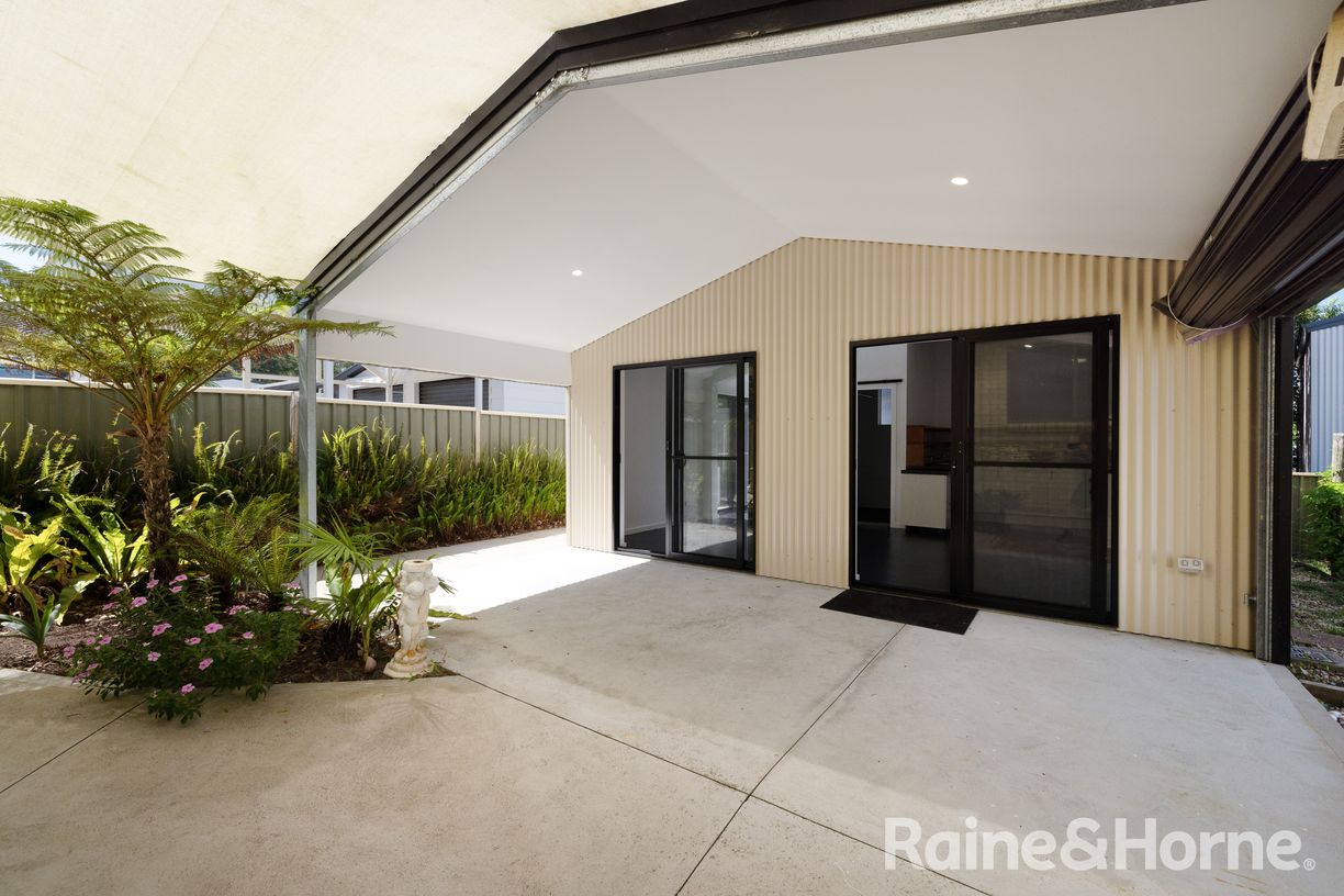 9 Elizabeth Avenue — photo 17 of 24
