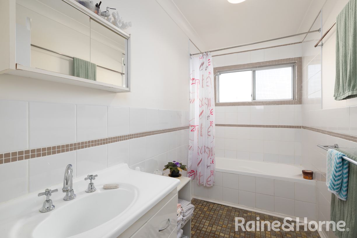 5 Gould Drive — photo 11 of 13