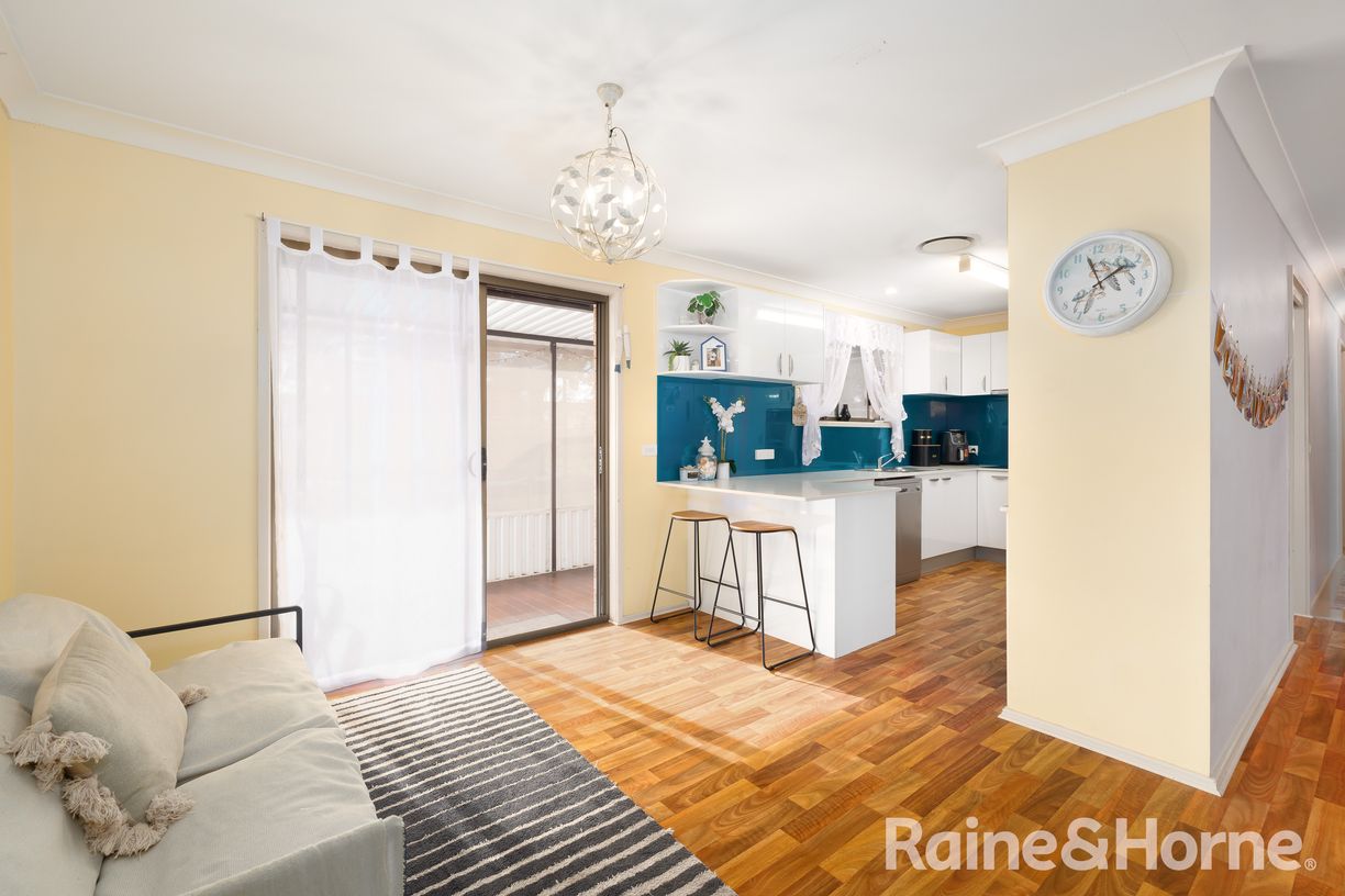 61 Clemenceau Crescent — photo 8 of 21