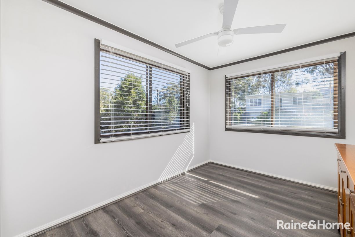 38 James Scott Crescent — photo 9 of 19