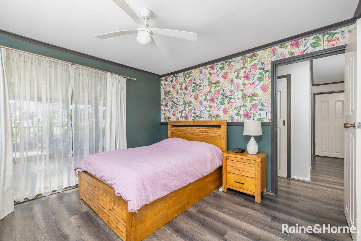 38 James Scott Crescent — photo 7 of 19