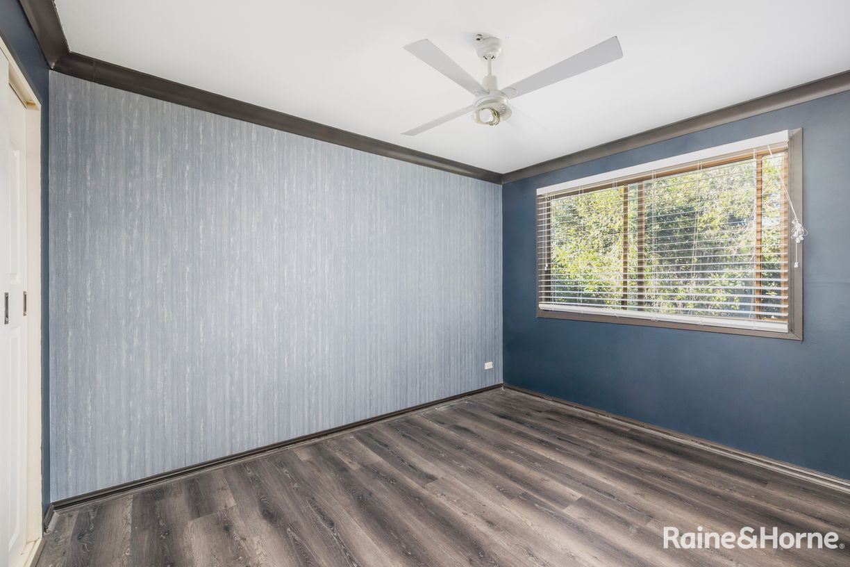 38 James Scott Crescent — photo 8 of 19