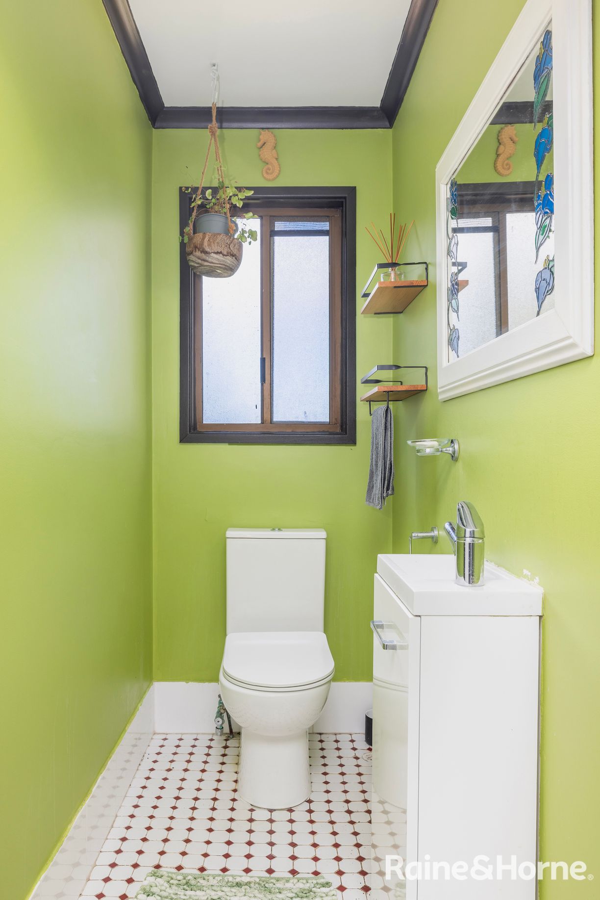 38 James Scott Crescent — photo 14 of 19
