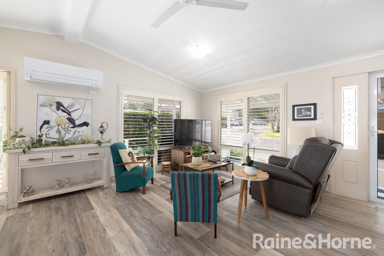 64/2 Frost Road — photo 6 of 30