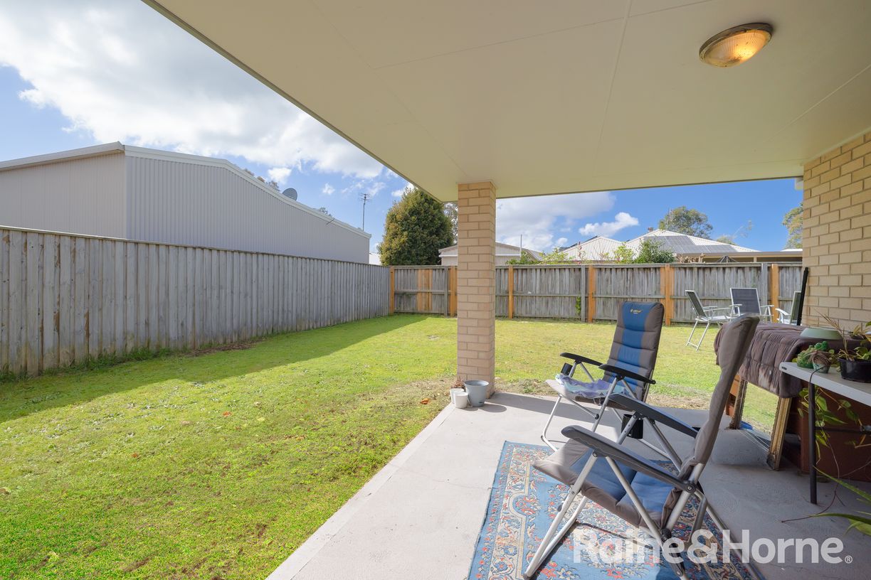 14 Nepean Way — photo 7 of 19