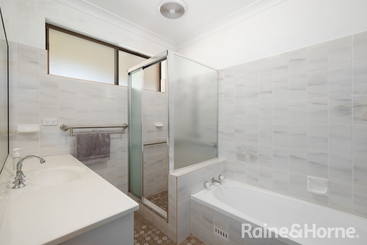 110 Clemenceau Crescent — photo 11 of 21