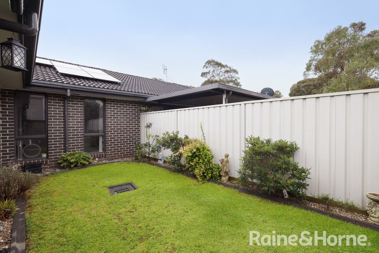 16 Nepean Way — photo 15 of 21