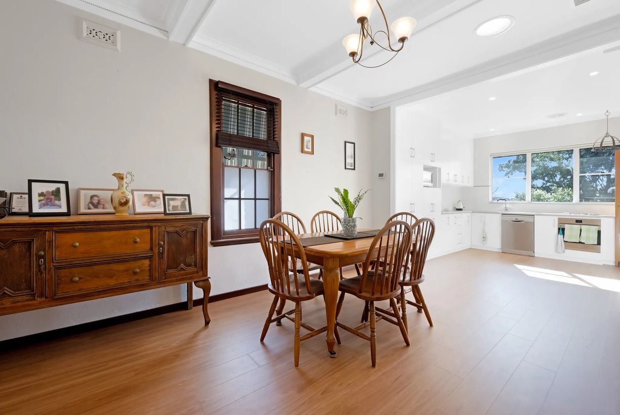 84 White Street — photo 3 of 25