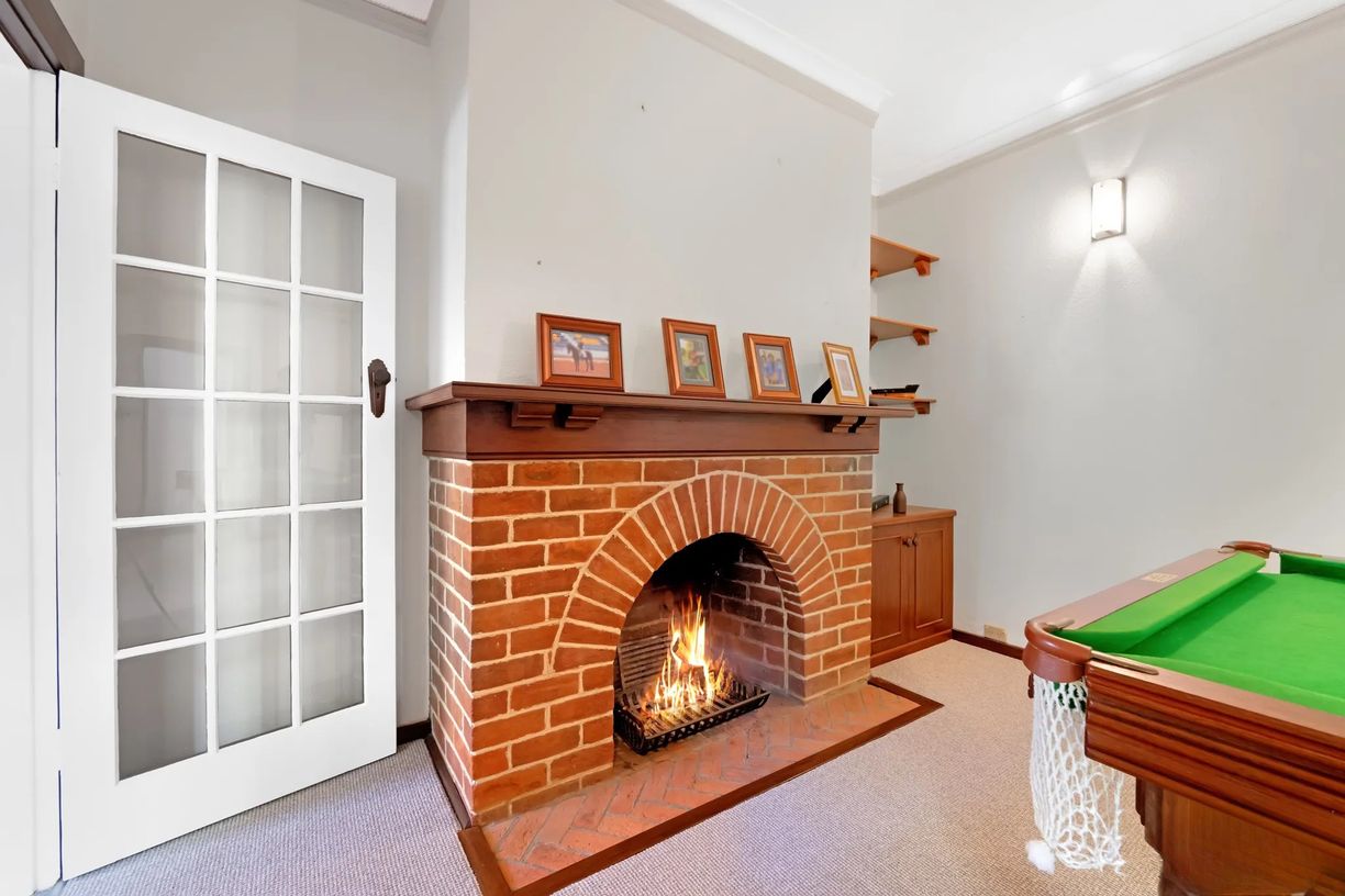 84 White Street — photo 8 of 25