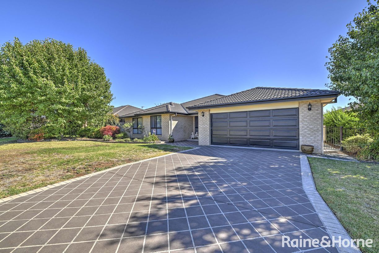 14 Warrah Drive — photo from Raine & Horne Tamworth