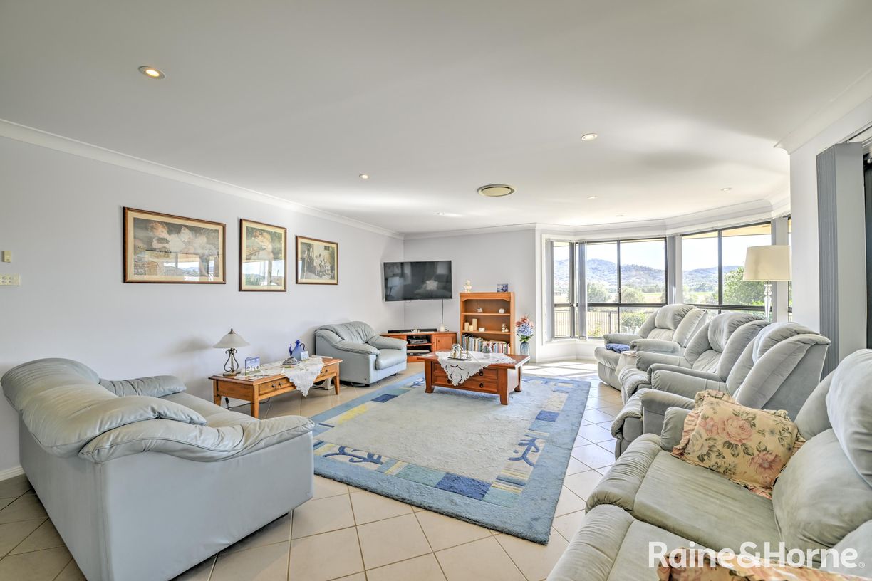 14 Warrah Drive — photo 6 of 19