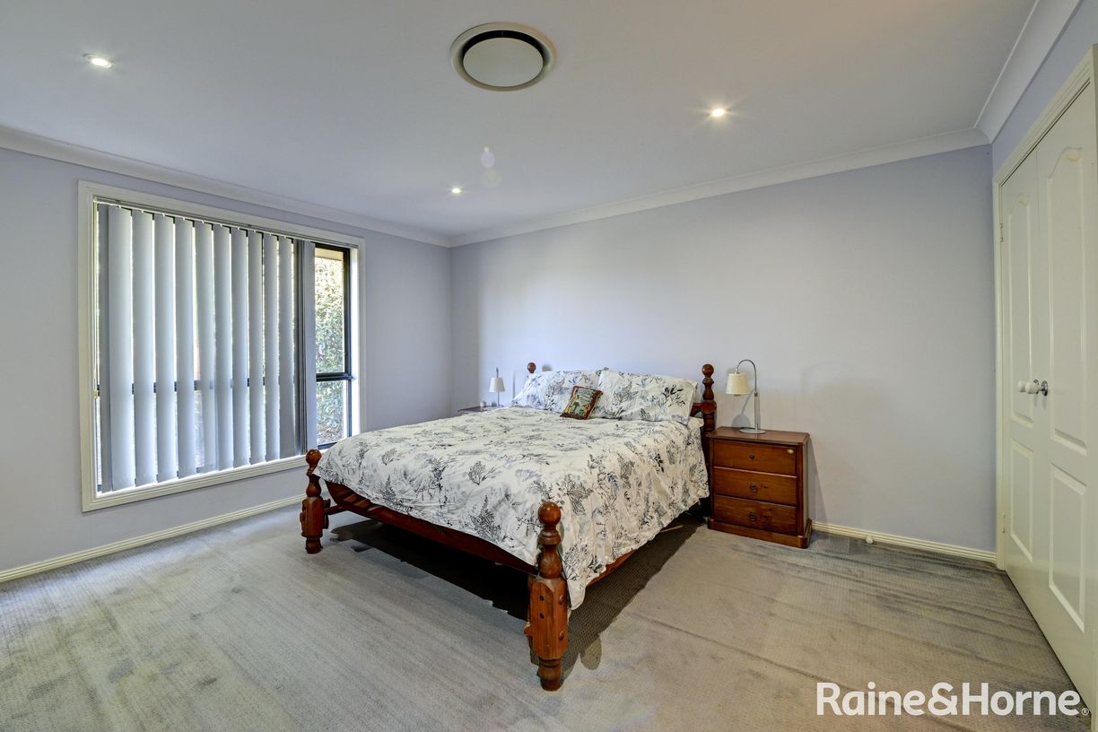 14 Warrah Drive — photo 8 of 19